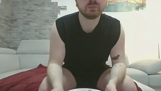 Snapshot of ItalianAlex chatting on February 11, 2026, 7:58 pm ItalianAlex online show from February 11, 2026, 7:58 pm