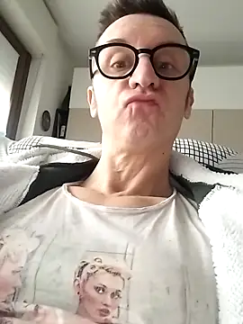 PadroneDolceIta online show from February 3, 2026, 10:42 am