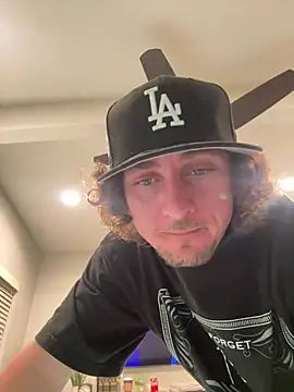 xxlivecouple online show from March 1, 2026, 6:35 am