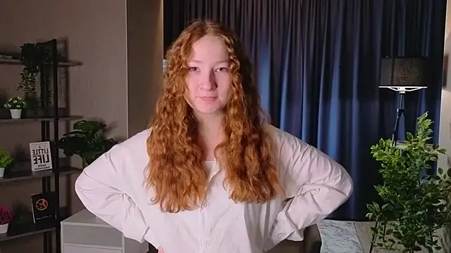 Snapshot of MaraButtrey chatting on February 6, 2026, 1:01 am MaraButtrey online show from February 6, 2026, 1:01 am