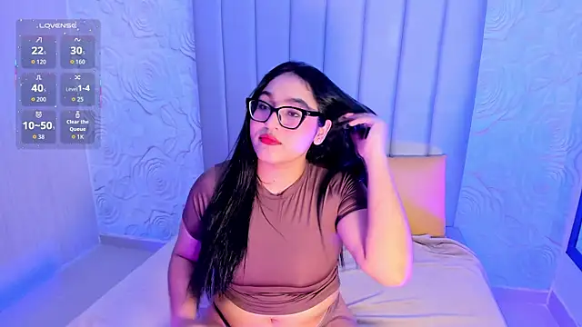 Snapshot of Lya_dubois_ chatting on July 20, 2026, 9:28 pm Lya dubois online show from July 20, 2026, 9:28 pm
