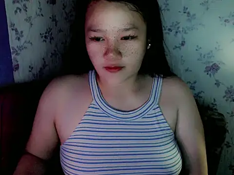 UrLovelyWetPussy online show from April 13, 2026, 11:09 pm