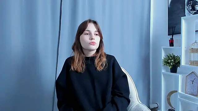 Snapshot of OletaSittner chatting on February 4, 2026, 3:29 pm OletaSittner online show from February 4, 2026, 3:29 pm