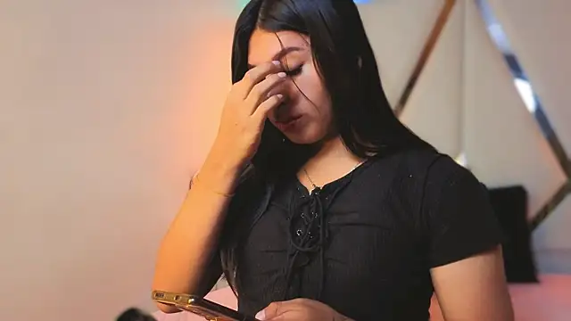 MeelFox online show from April 8, 2026, 1:01 pm