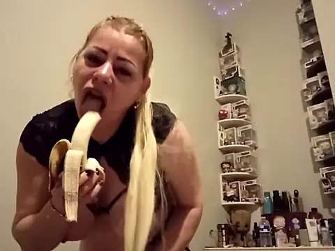 lovebaby69 online show from March 25, 2026, 9:35 pm