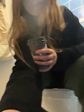 Snapshot of Bubble_Chloe chatting on February 19, 2026, 11:51 am Bubble Chloe online show from February 19, 2026, 11:51 am