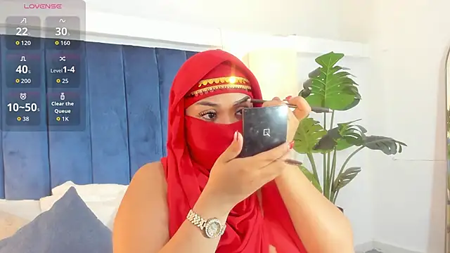 fatimarab   online show from April 12, 2026, 3:43 am