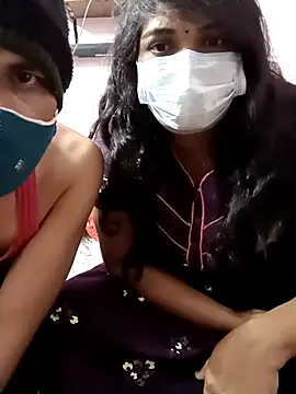 Maturecouple225 online show from February 6, 2026, 7:10 pm