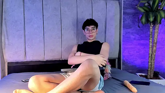 Snapshot of Elbombondelcircuit chatting on February 26, 2026, 7:58 pm Elbombondelcircuit online show from February 26, 2026, 7:58 pm