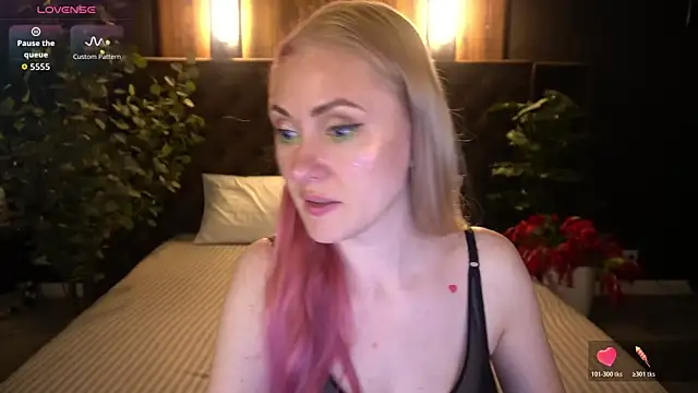 DramaQuenns online show from July 26, 2026, 5:47 am
