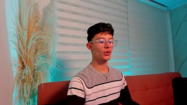 Patrick Howland  online show from March 1, 2026, 3:39 am