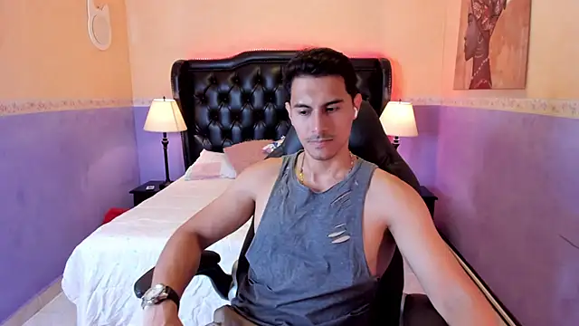 Snapshot of Mike_Conors chatting on February 26, 2026, 1:49 am Mike Conors online show from February 26, 2026, 1:49 am