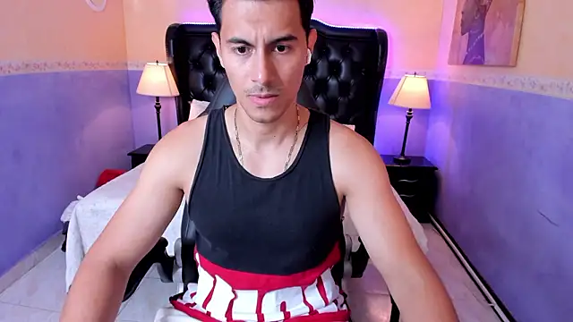 Snapshot of Mike_Conors chatting on February 25, 2026, 1:39 am Mike Conors online show from February 25, 2026, 1:39 am