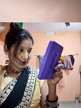 Ayesharani1 online show from February 9, 2026, 3:32 pm