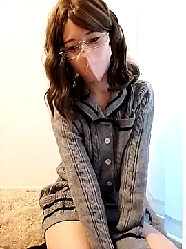 Snapshot of shinochan_v chatting on March 20, 2026, 7:42 am shinochan v online show from March 20, 2026, 7:42 am