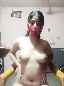 Snapshot of Kitti-Sharma chatting on April 13, 2026, 4:27 am Kitti-Sharma online show from April 13, 2026, 4:27 am