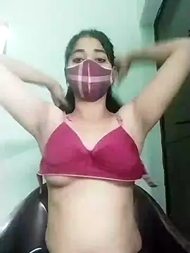 Snapshot of Kitti-Sharma chatting on March 31, 2026, 10:06 am Kitti-Sharma online show from March 31, 2026, 10:06 am