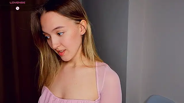 Snapshot of SupakuChan chatting on February 10, 2026, 7:46 pm SupakuChan online show from February 10, 2026, 7:46 pm