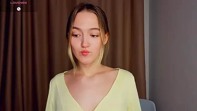 Snapshot of SupakuChan chatting on February 11, 2026, 7:47 pm SupakuChan online show from February 11, 2026, 7:47 pm