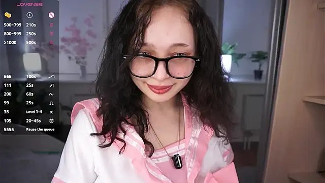 Snapshot of HannaHayles chatting on April 15, 2026, 5:17 pm HannaHayles online show from April 15, 2026, 5:17 pm