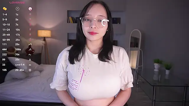 Snapshot of HannaHayles chatting on February 20, 2026, 5:26 pm HannaHayles online show from February 20, 2026, 5:26 pm