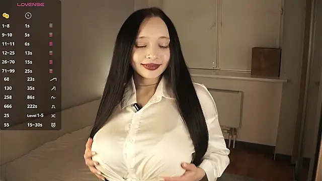 Snapshot of HannaHayles chatting on February 25, 2026, 6:41 pm HannaHayles online show from February 25, 2026, 6:41 pm