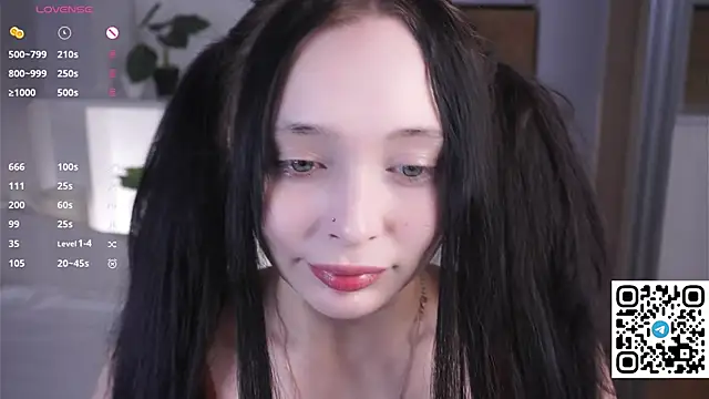 Snapshot of HannaHayles chatting on March 6, 2026, 5:41 pm HannaHayles online show from March 6, 2026, 5:41 pm