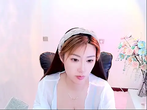 zhuzhu-66 online show from June 2, 2026, 5:40 am