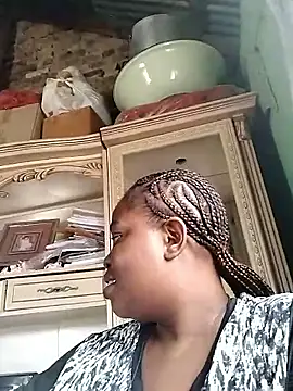 Snapshot of blxckiey chatting on February 13, 2026, 1:22 pm blxckiey online show from February 13, 2026, 1:22 pm