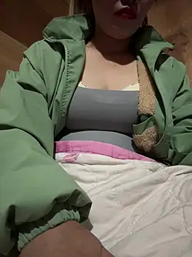 Snapshot of Naoo_Chan01 chatting on February 13, 2026, 10:54 pm Naoo Chan01 online show from February 13, 2026, 10:54 pm