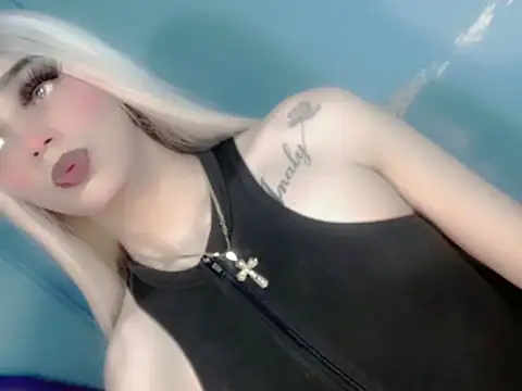 Maddye Fox online show from July 4, 2026, 4:41 am