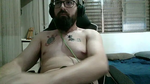 Redlovecouple online show from March 1, 2026, 3:56 pm