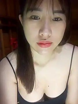 Snapshot of Yui-Ch1682 chatting on February 18, 2026, 10:39 pm Yui-Ch1682 online show from February 18, 2026, 10:39 pm