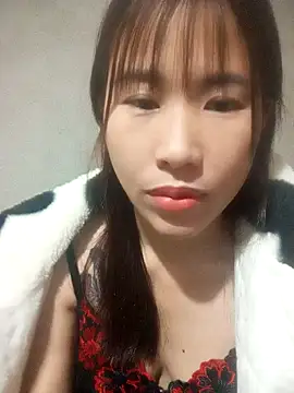 Snapshot of Yui-Ch1682 chatting on February 5, 2026, 9:27 am Yui-Ch1682 online show from February 5, 2026, 9:27 am