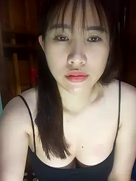 Snapshot of Yui-Ch1682 chatting on February 19, 2026, 12:24 pm Yui-Ch1682 online show from February 19, 2026, 12:24 pm