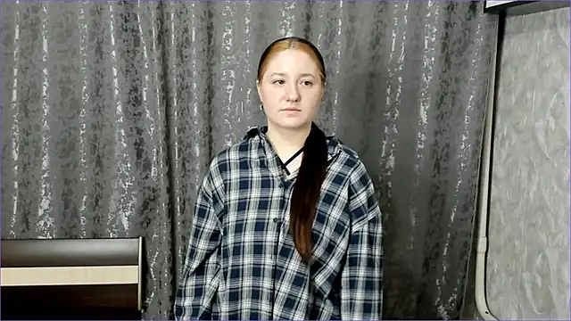 Snapshot of RuddyArmoire chatting on February 3, 2026, 5:29 pm RuddyArmoire online show from February 3, 2026, 5:29 pm