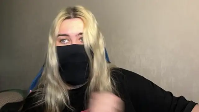 Snapshot of UnaXyling chatting on February 21, 2026, 11:18 pm UnaXyling online show from February 21, 2026, 11:18 pm