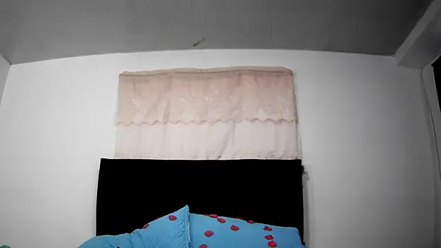 Valeryfox08 online show from February 14, 2026, 3:01 pm