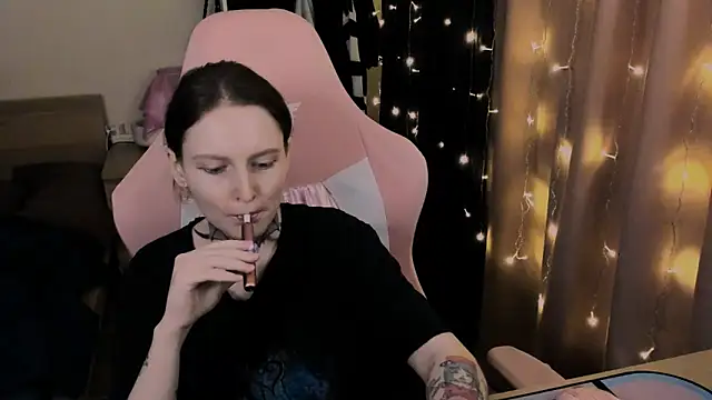 Snapshot of Onyxix chatting on March 11, 2026, 6:35 pm Onyxix online show from March 11, 2026, 6:35 pm