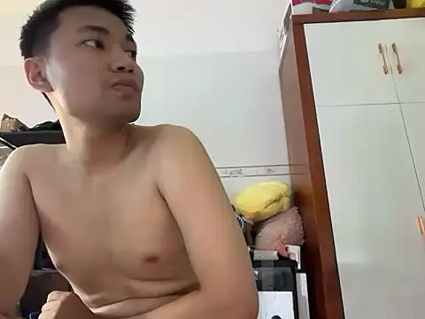 asianvietboy09 online show from May 17, 2026, 1:11 pm