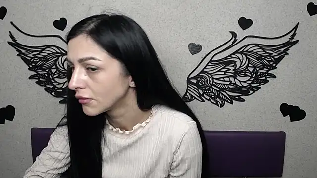 EvaClarkk online show from March 9, 2026, 12:09 pm