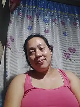 Snapshot of May_Bombs chatting on February 20, 2026, 7:43 am May Bombs online show from February 20, 2026, 7:43 am