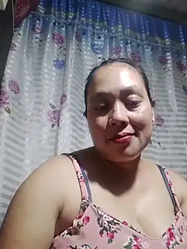 Snapshot of May_Bombs chatting on February 25, 2026, 12:27 pm May Bombs online show from February 25, 2026, 12:27 pm