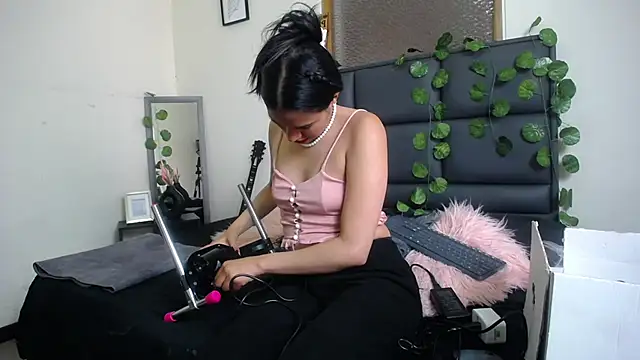 Snapshot of Julieta_Parker chatting on March 20, 2026, 8:10 pm Julieta Parker online show from March 20, 2026, 8:10 pm