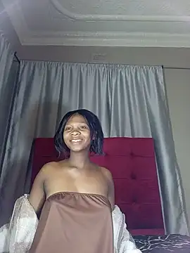 Snapshot of PussyFarrie chatting on June 7, 2026, 9:53 pm PussyFarrie online show from June 7, 2026, 9:53 pm