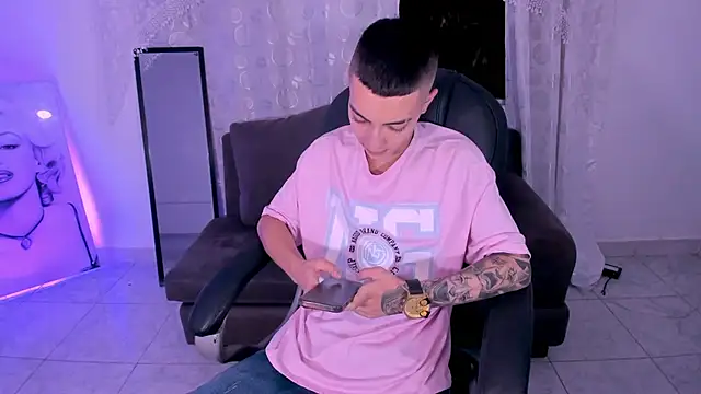 Dereck Boy  online show from April 12, 2026, 3:32 am