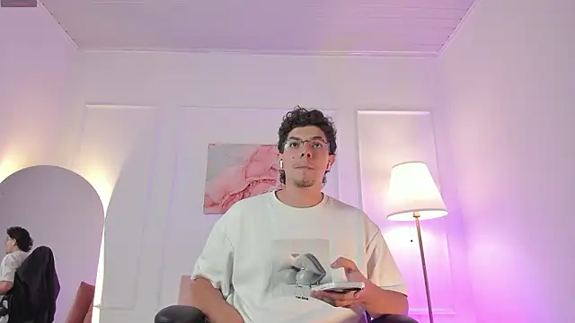 Snapshot of Axel_Creed chatting on February 18, 2026, 1:58 am Axel Creed online show from February 18, 2026, 1:58 am