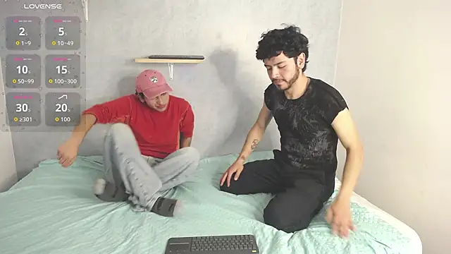 Snapshot of Eliotkinky chatting on February 9, 2026, 2:48 pm Eliotkinky online show from February 9, 2026, 2:48 pm