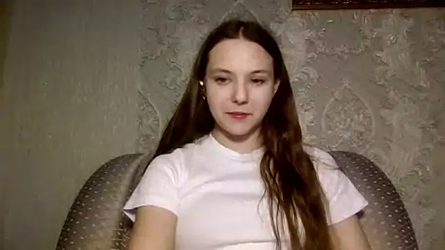 YuniNeko online show from April 9, 2026, 2:45 pm