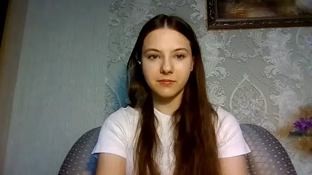 YuniNeko online show from April 5, 2026, 6:09 am